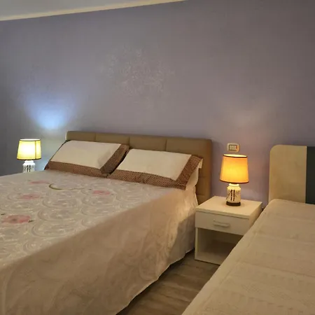 Enrichetta Apartment *